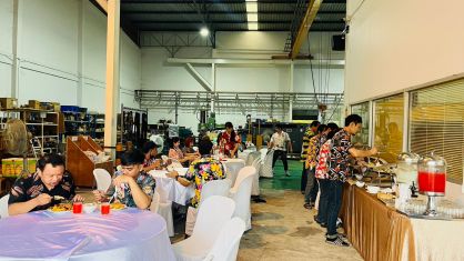 กิจกรรมทำบุญบริษัทประจำปี 2566 / กิจกรรมวันสงกรานต์ รดน้ำผู้บริหาร