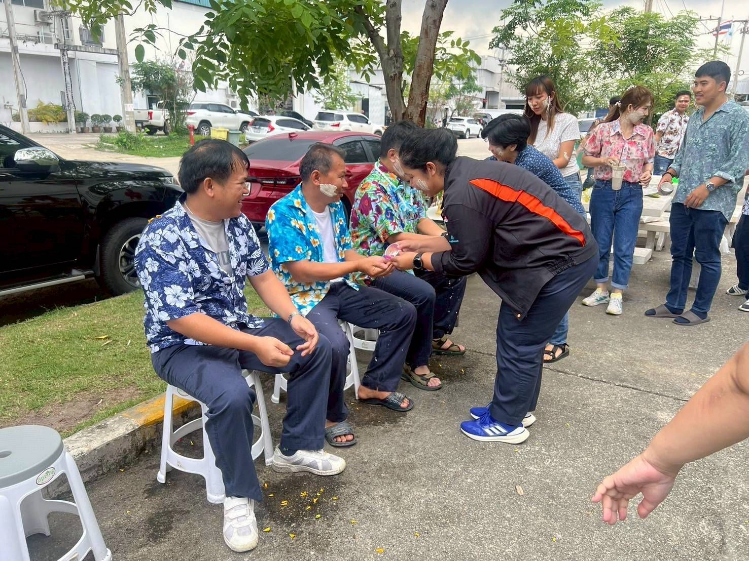 กิจกรรมทำบุญใส่บาตร&สงกราณต์ ปี 2568