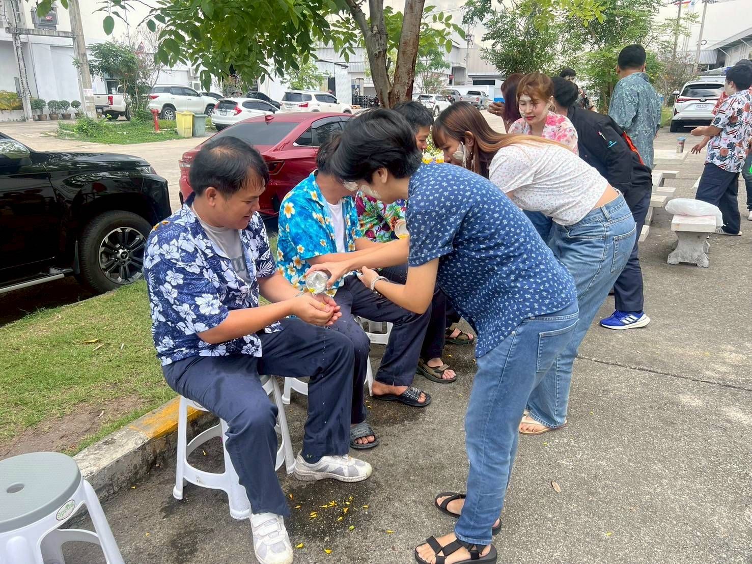 กิจกรรมทำบุญใส่บาตร&สงกราณต์ ปี 2568