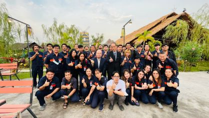 ผู้บริหารระดับสูงเดินทางมาเยี่ยมสาขาประเทศไทย